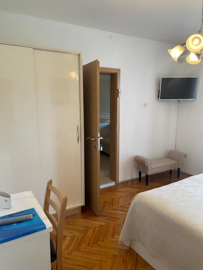 Apartmani Isabella - Ilda Radonic Jelsa  Eksteriør bilde