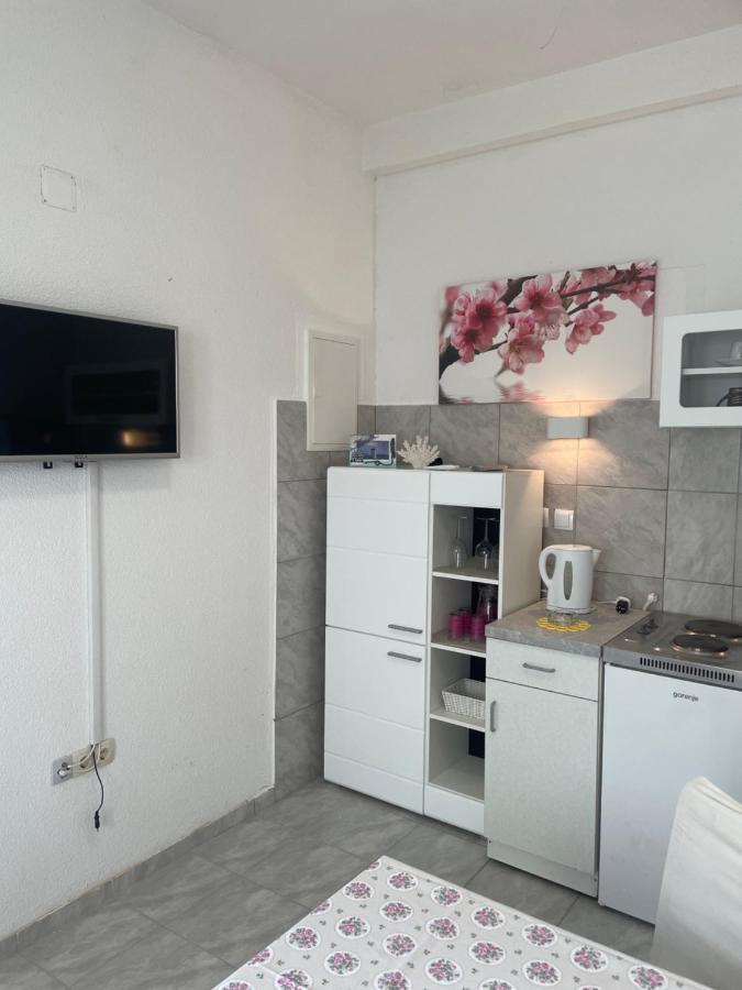 Apartmani Isabella - Ilda Radonic Jelsa  Eksteriør bilde