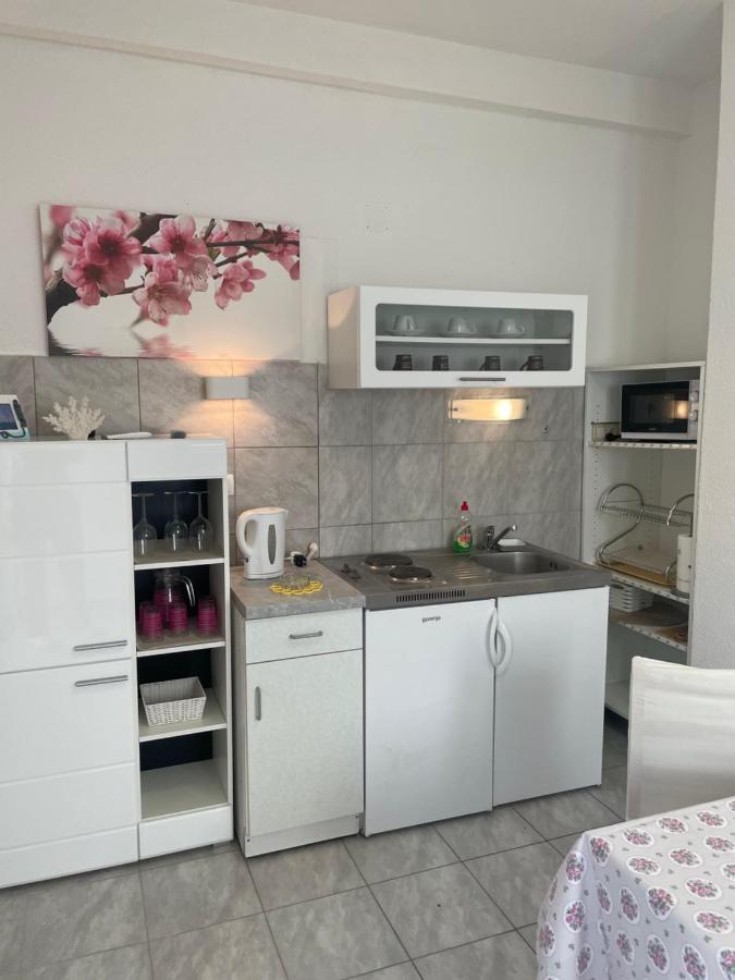 Apartmani Isabella - Ilda Radonic Jelsa  Eksteriør bilde
