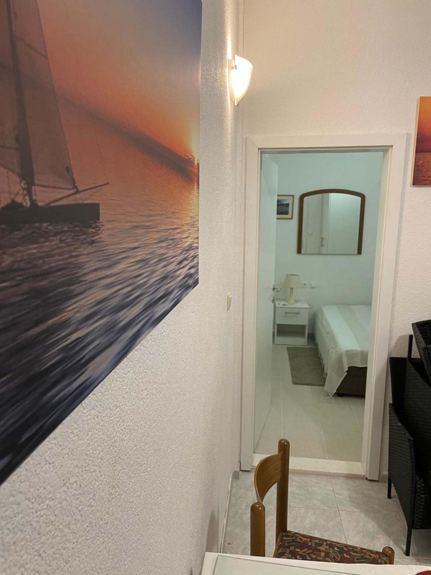 Apartmani Isabella - Ilda Radonic Jelsa  Eksteriør bilde