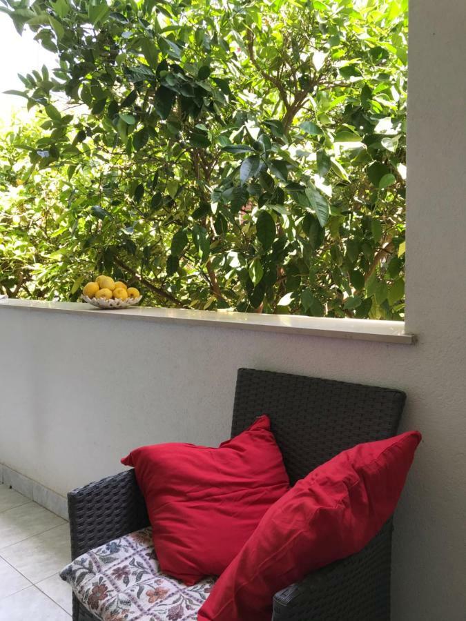 Apartmani Isabella - Ilda Radonic Jelsa  Eksteriør bilde